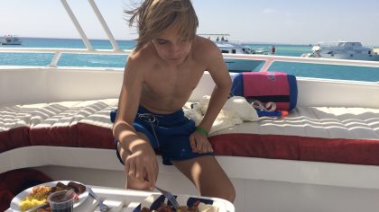 Dagtrip vanuit Hurghada snorkelen Rode Zee Boy