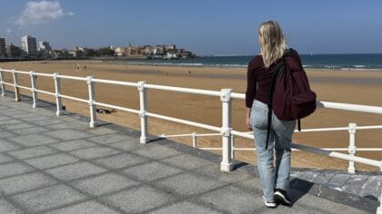 Gijón Playa de San Lorenzo Spanje Irene